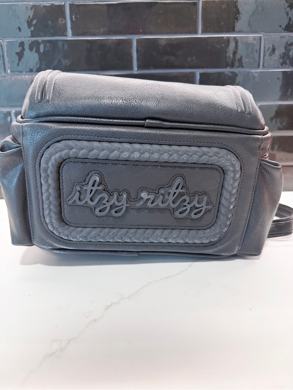 Itzy Ritzy Black Mini Plus - Picture 7 of 7
